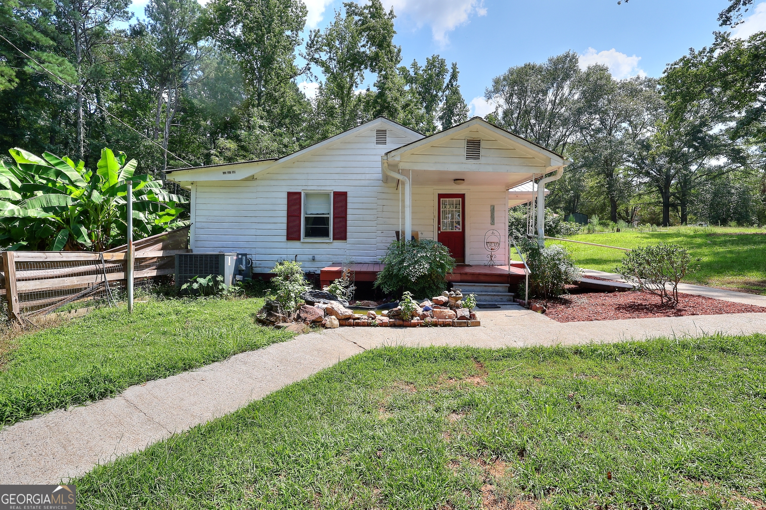 2255 Highway 11 NW