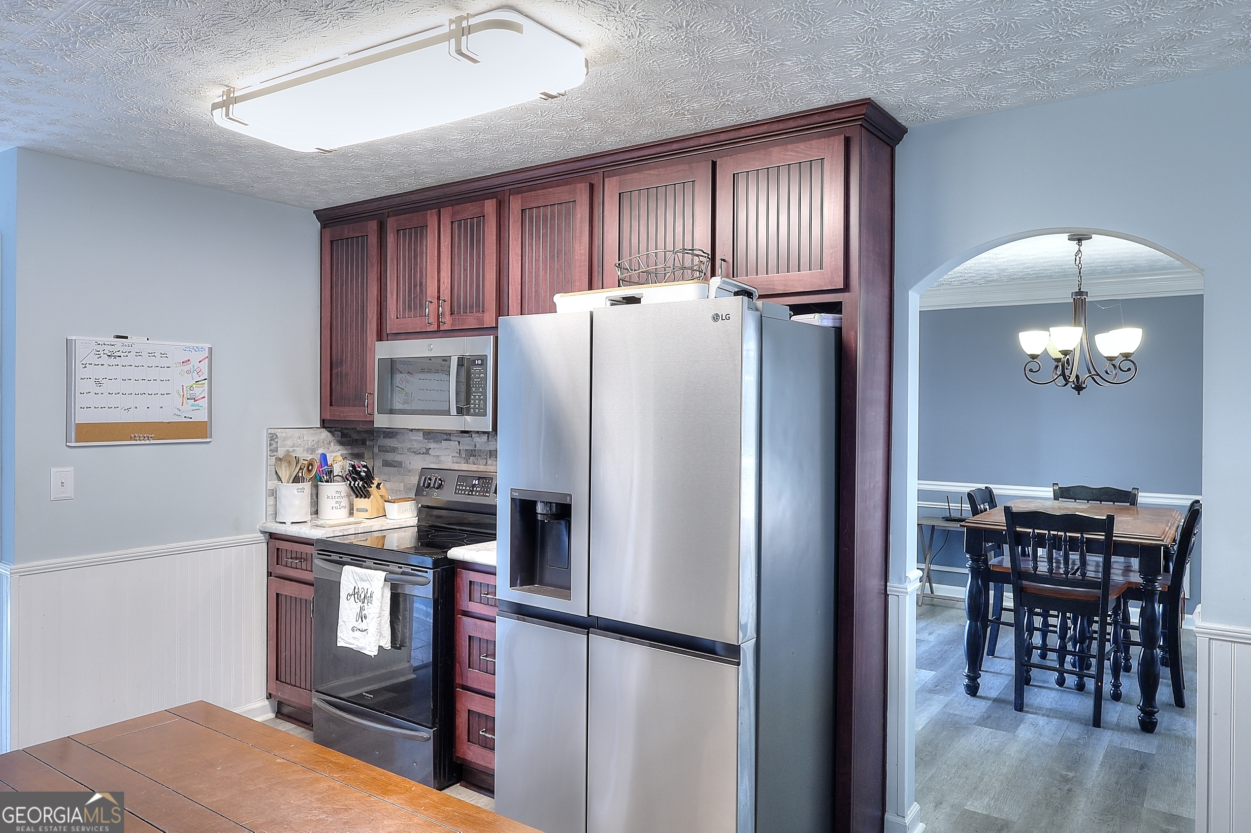 413 Spring Place