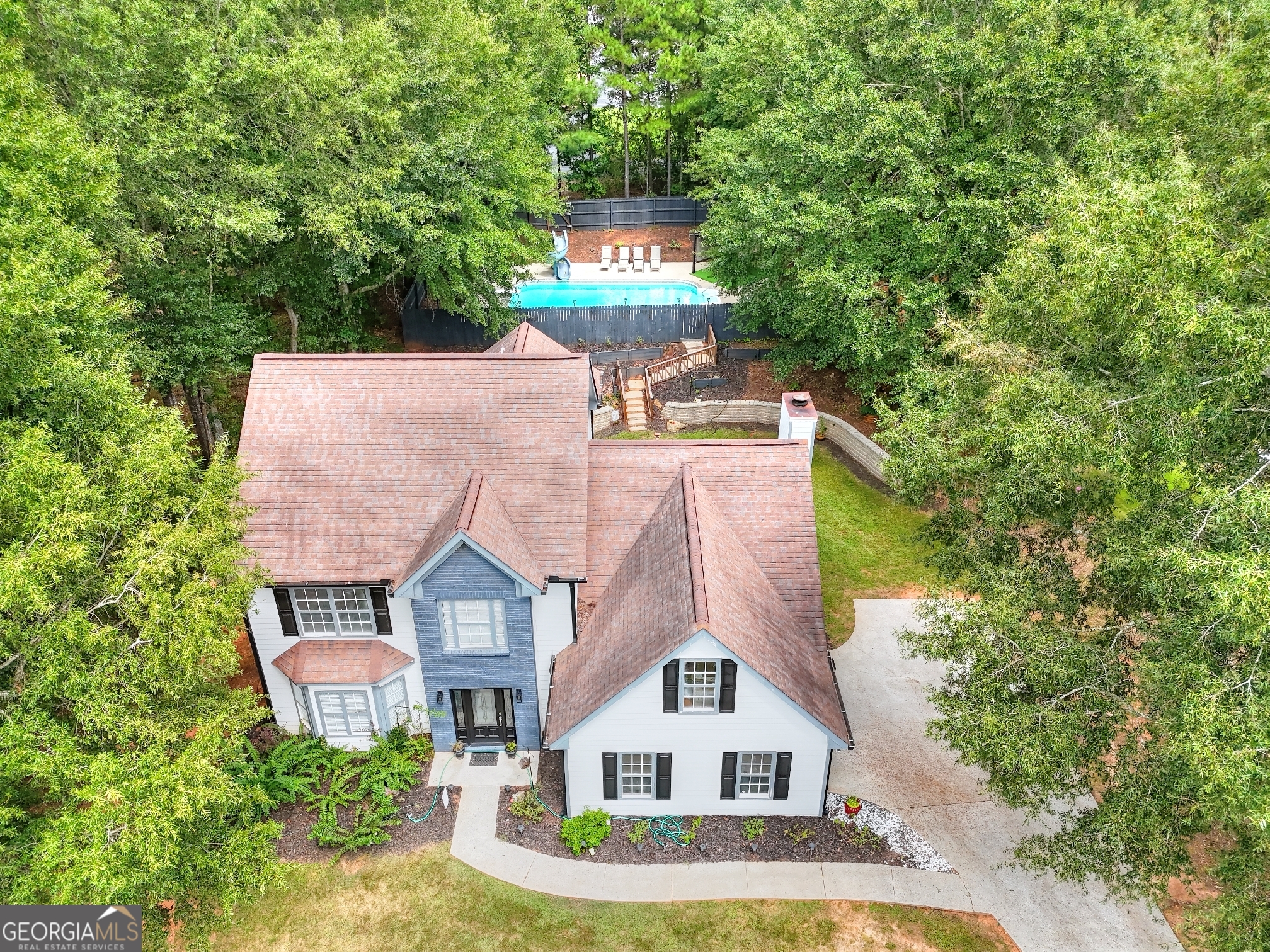 413 Spring Place