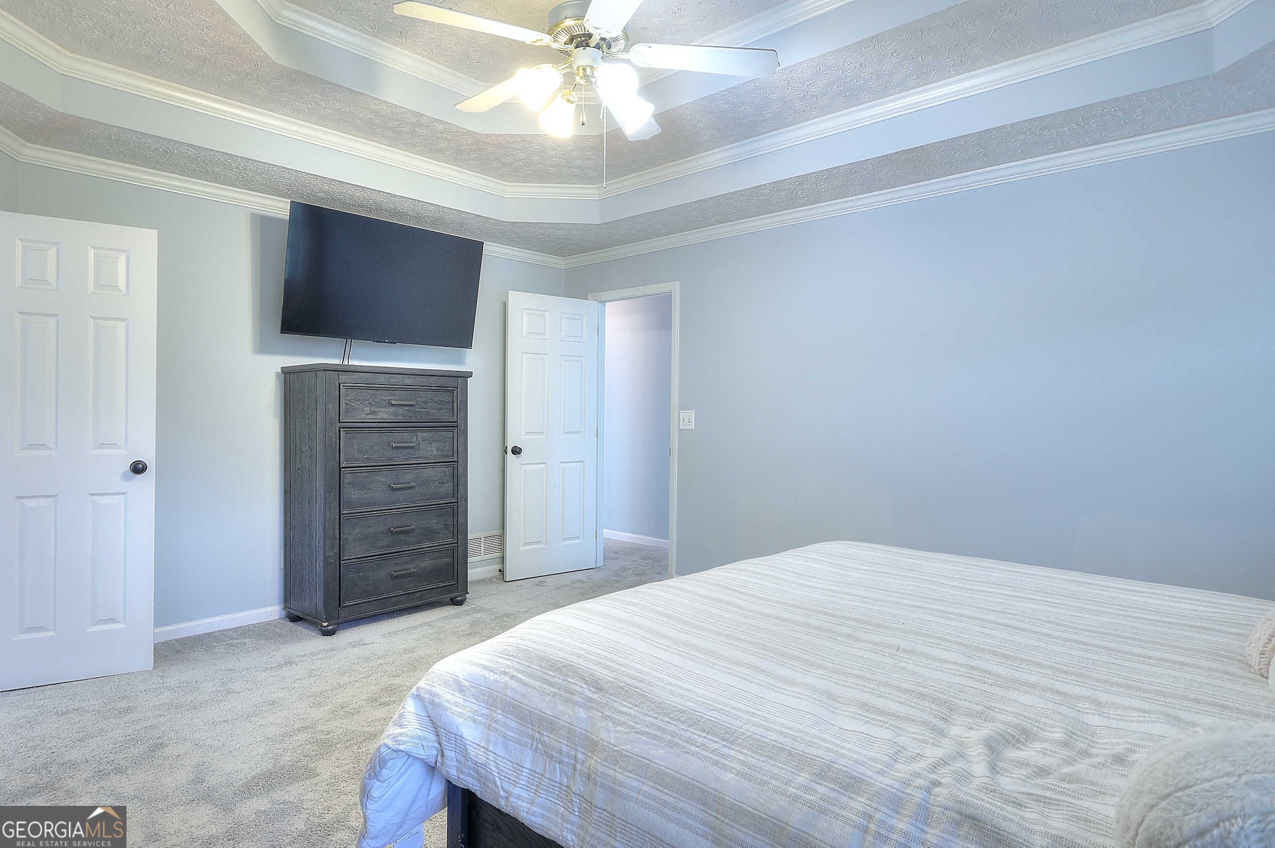 413 Spring Place