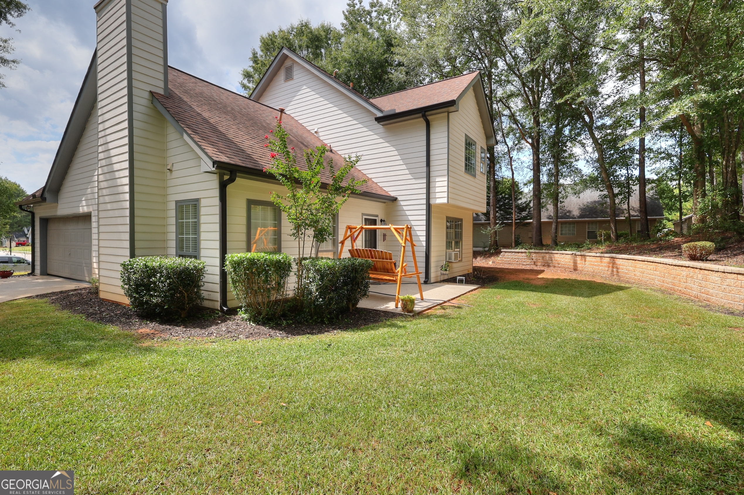 413 Spring Place