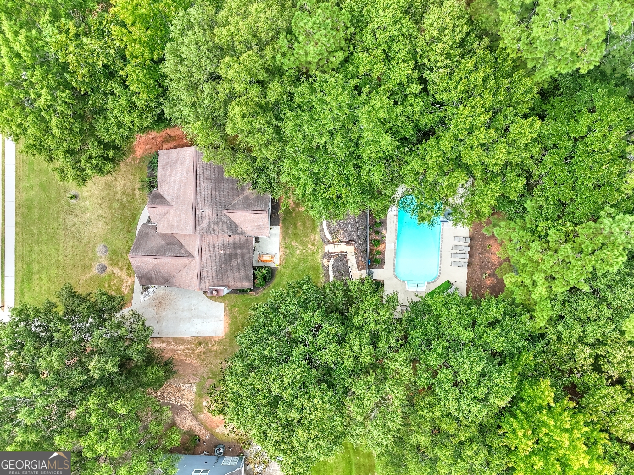 413 Spring Place