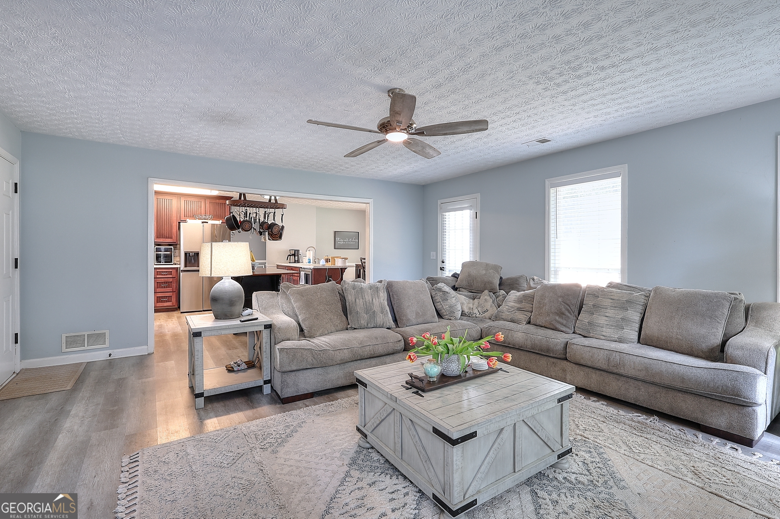 413 Spring Place