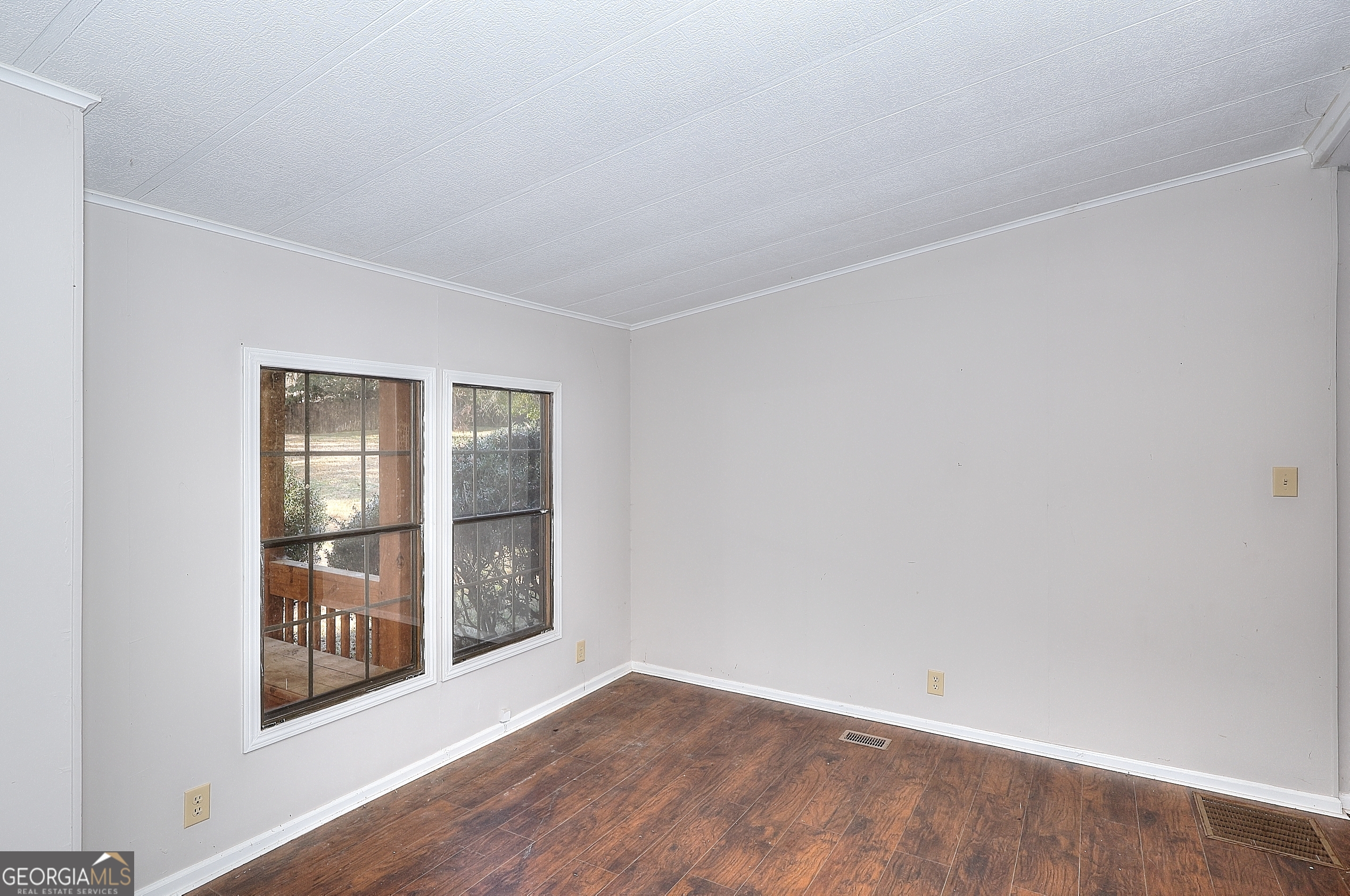 1210 Lee Peters Road