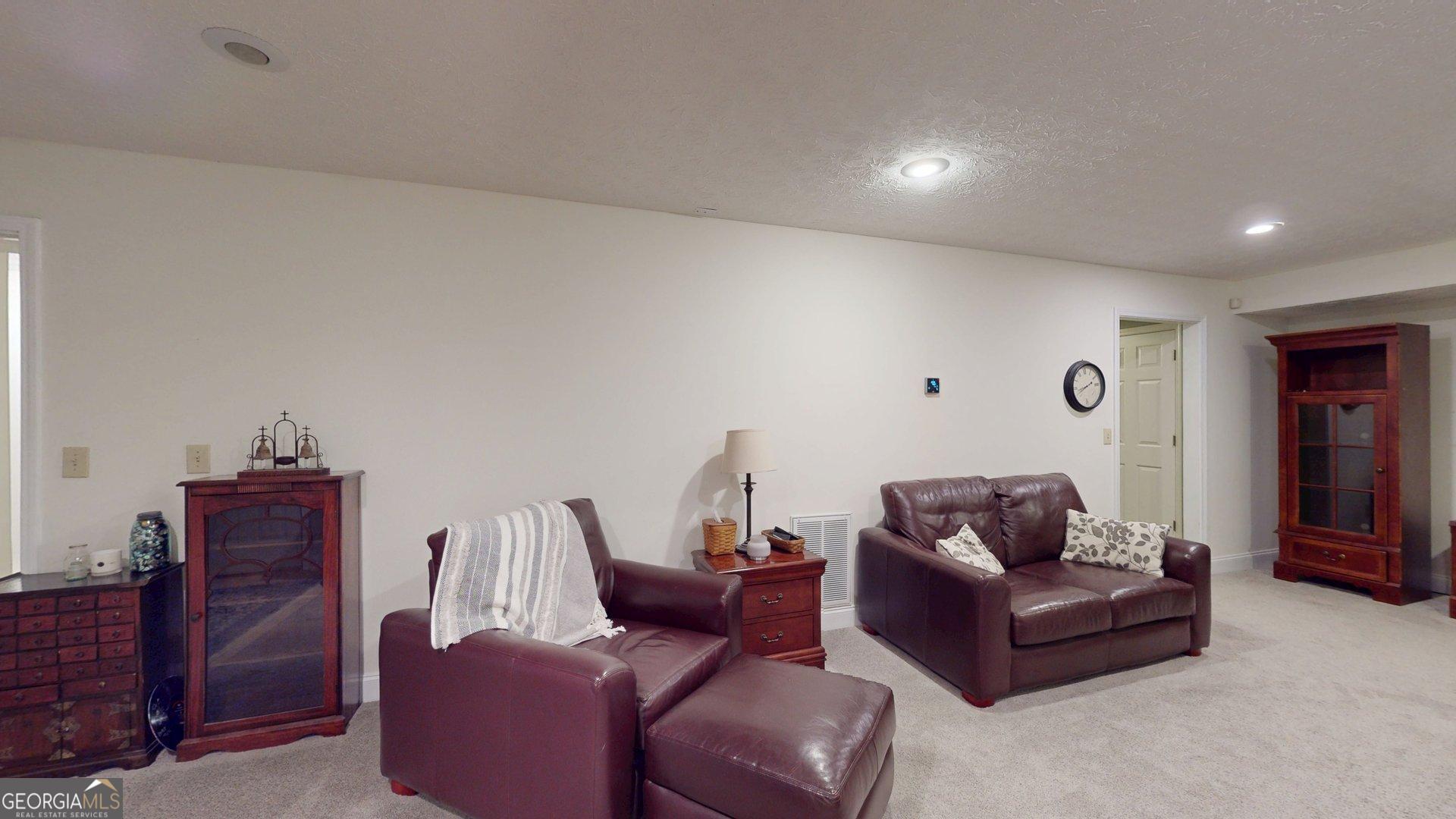 1821 Wesleyan Lane