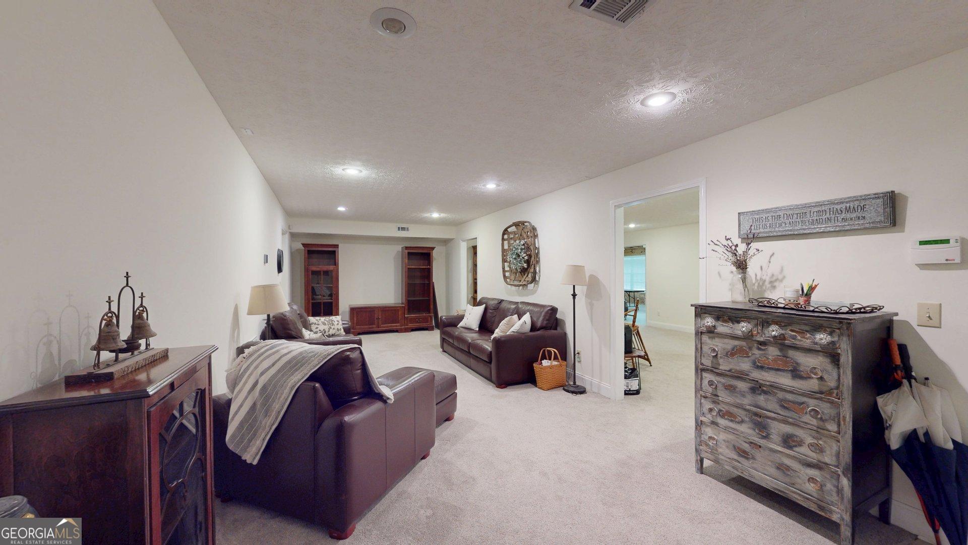 1821 Wesleyan Lane