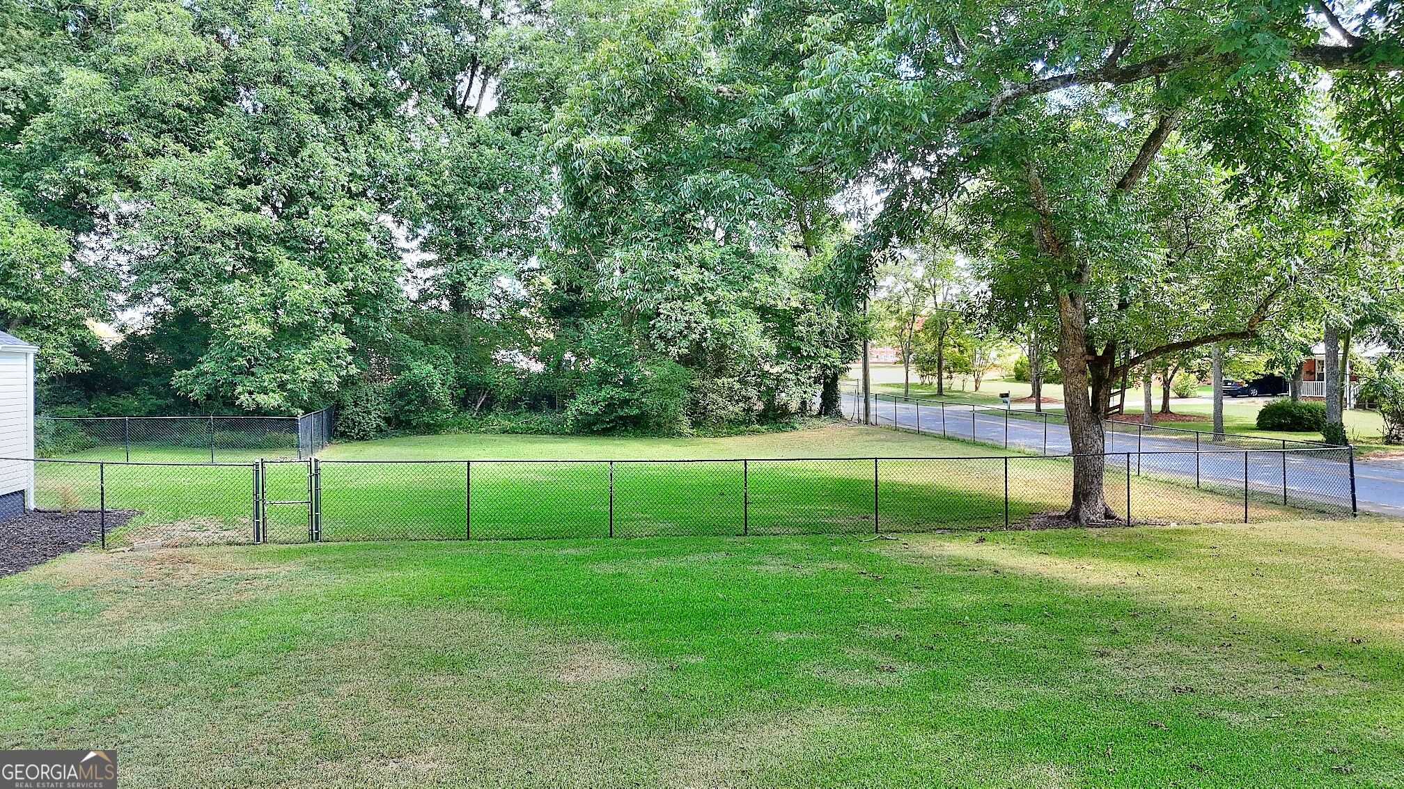 186 S Forest Avenue