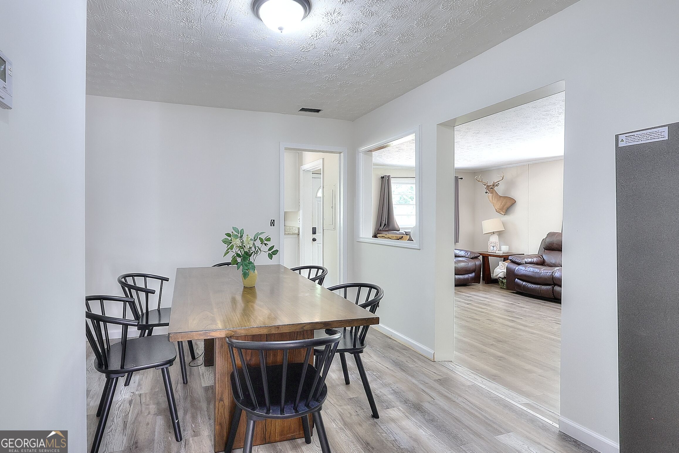 186 S Forest Avenue