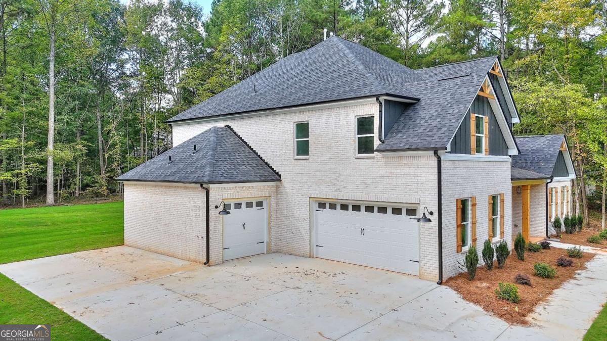 299 Claiborne Way