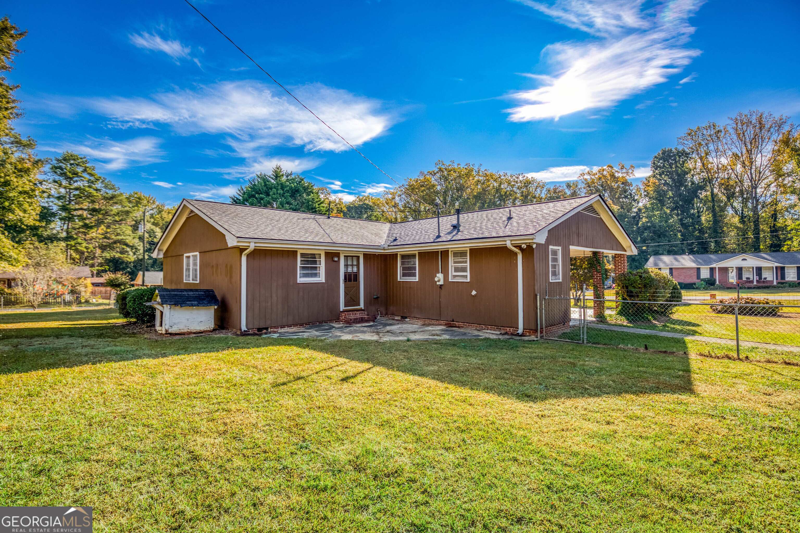 1525 Woodacres Road