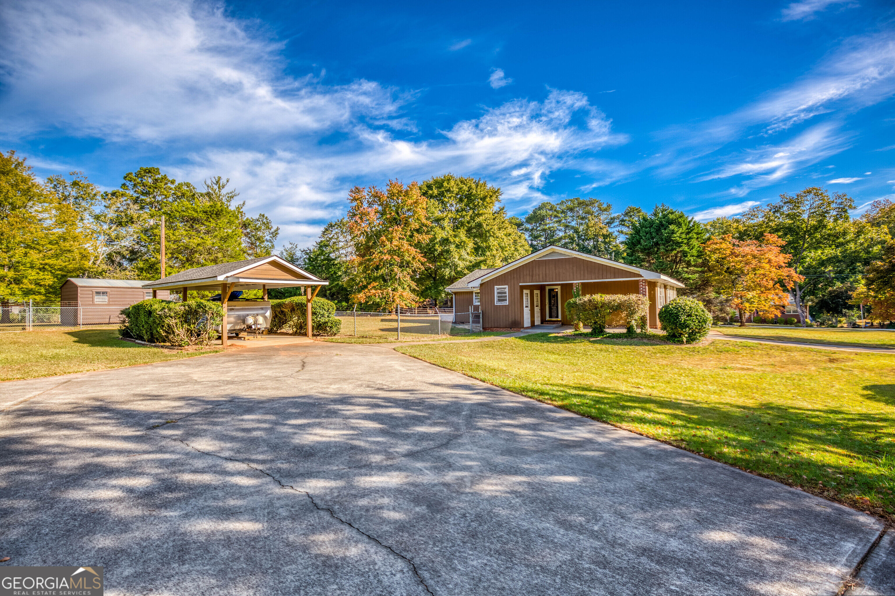 1525 Woodacres Road