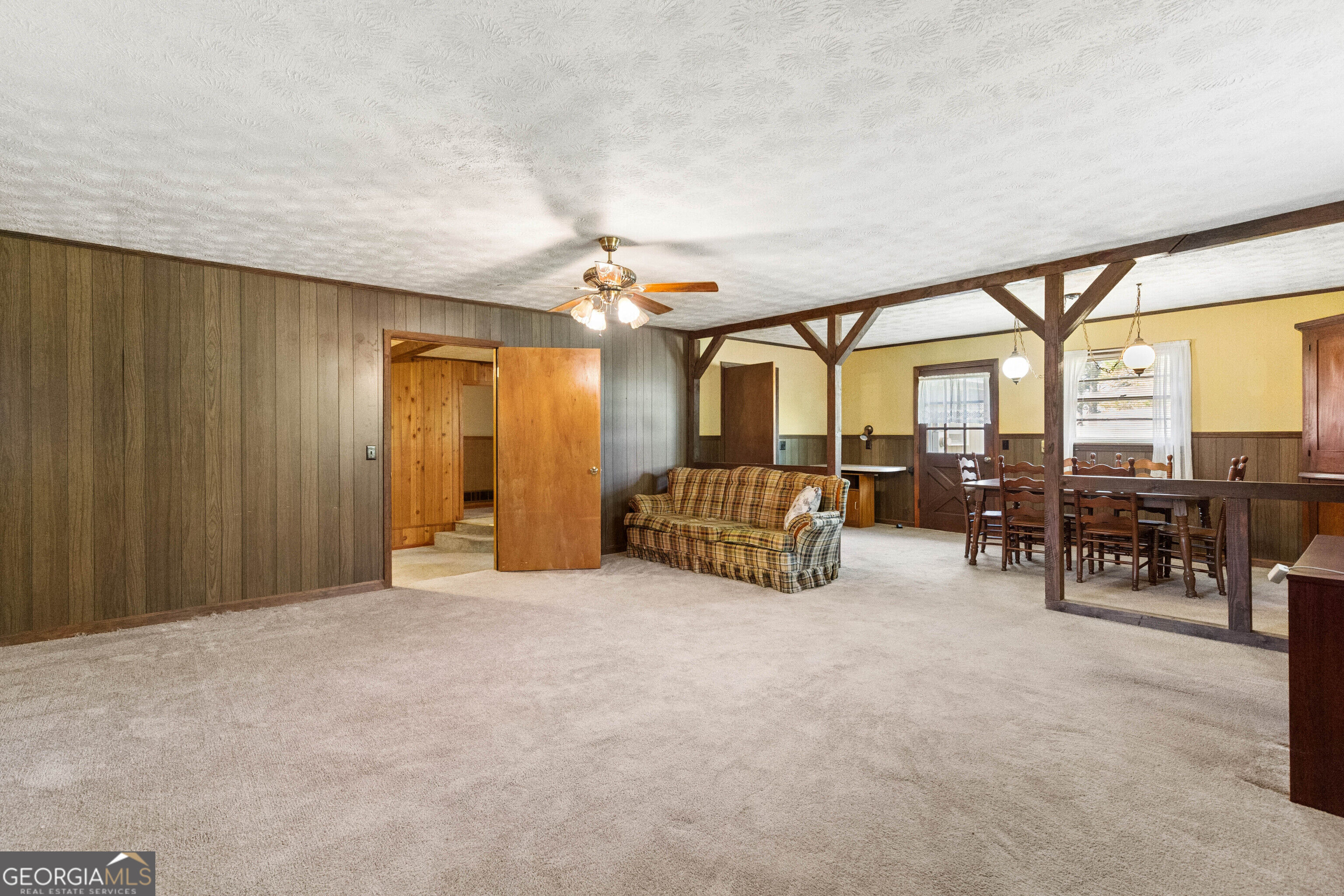 1525 Woodacres Road