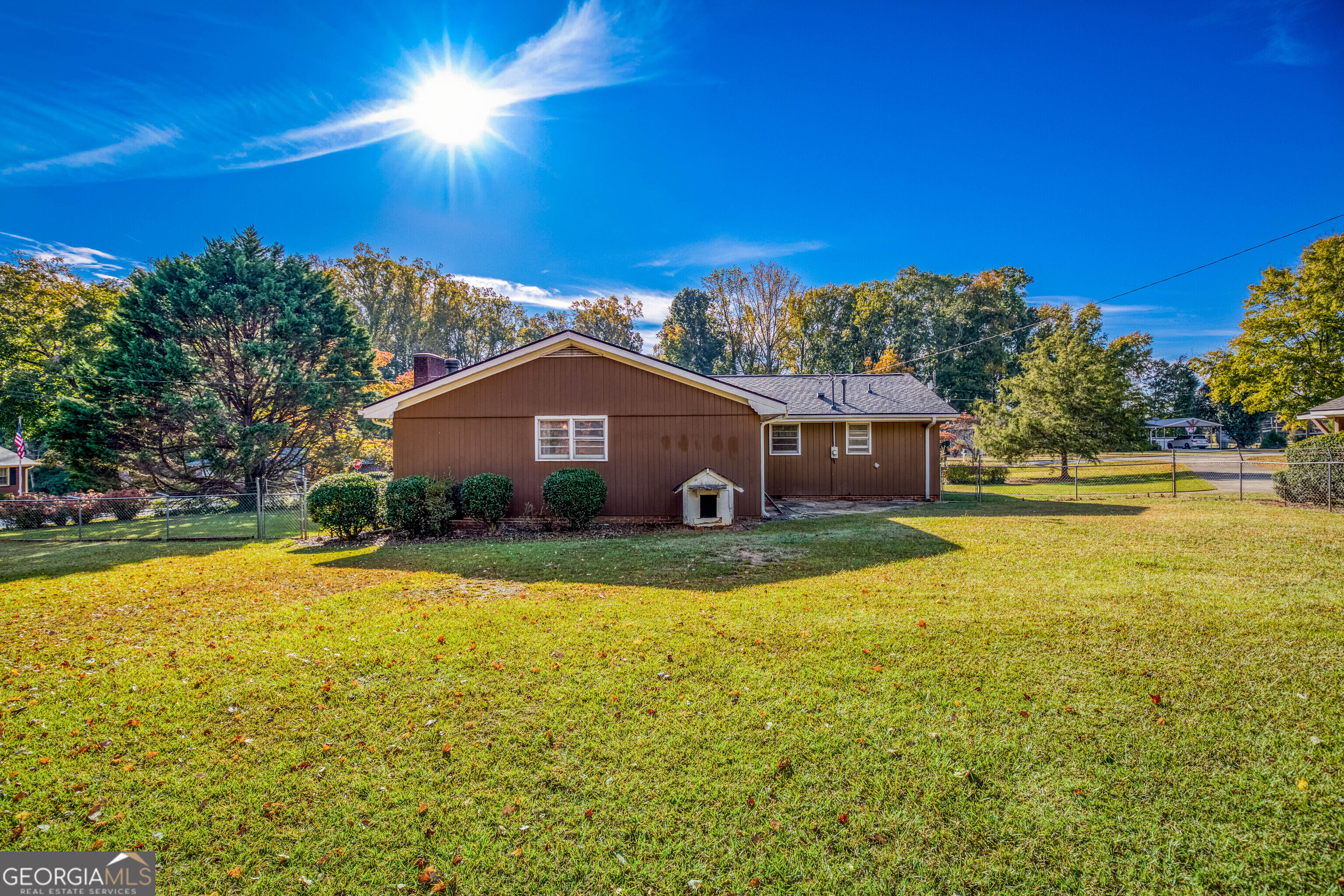 1525 Woodacres Road