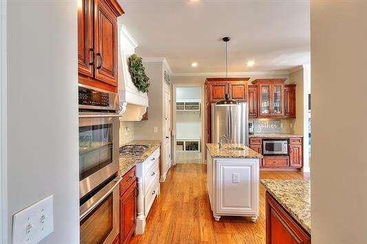 444 Lakeshore Drive