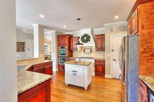 444 Lakeshore Drive