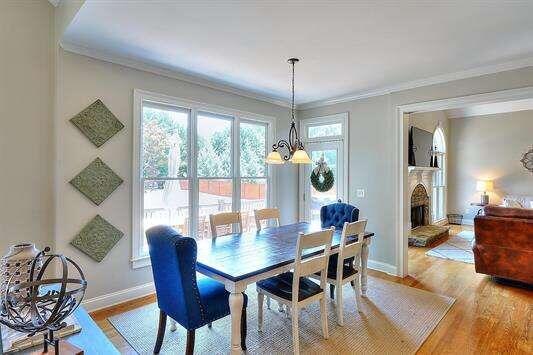 444 Lakeshore Drive