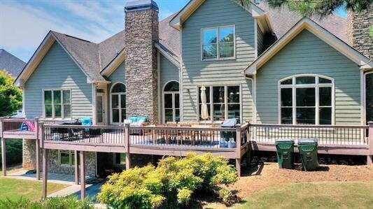444 Lakeshore Drive