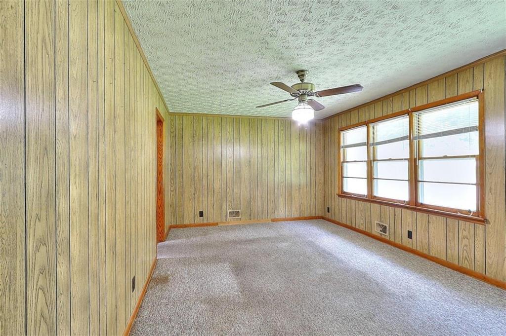 122 White Oak Lane