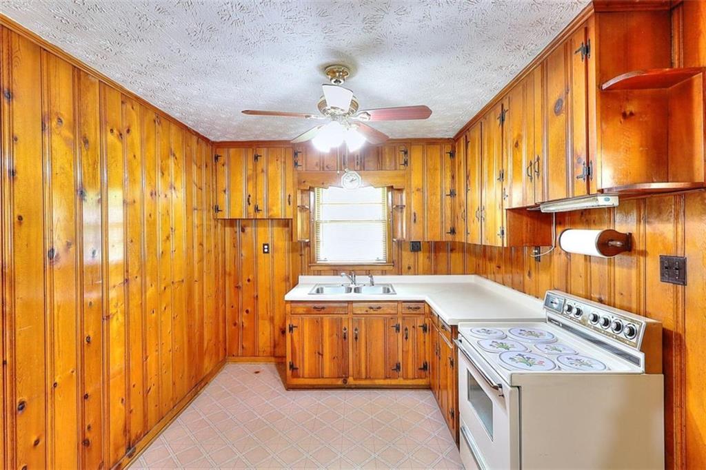 122 White Oak Lane