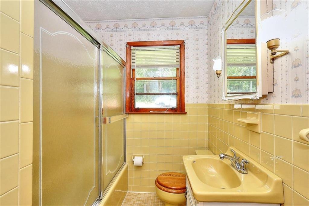 122 White Oak Lane