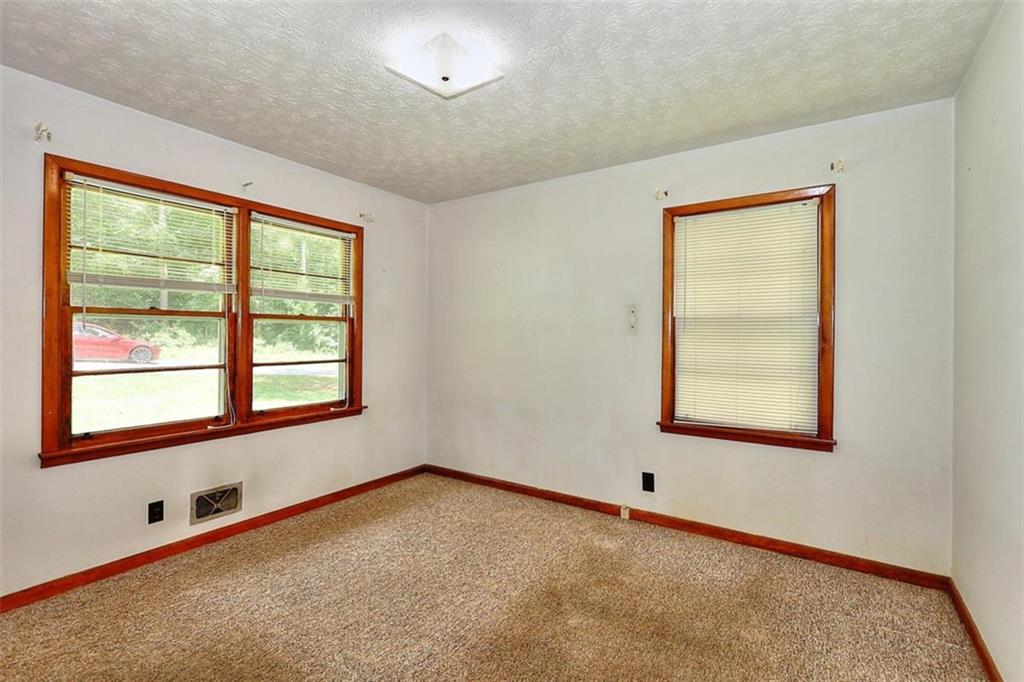 122 White Oak Lane