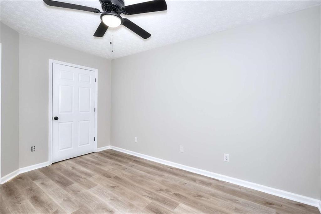 102 Pineview Drive