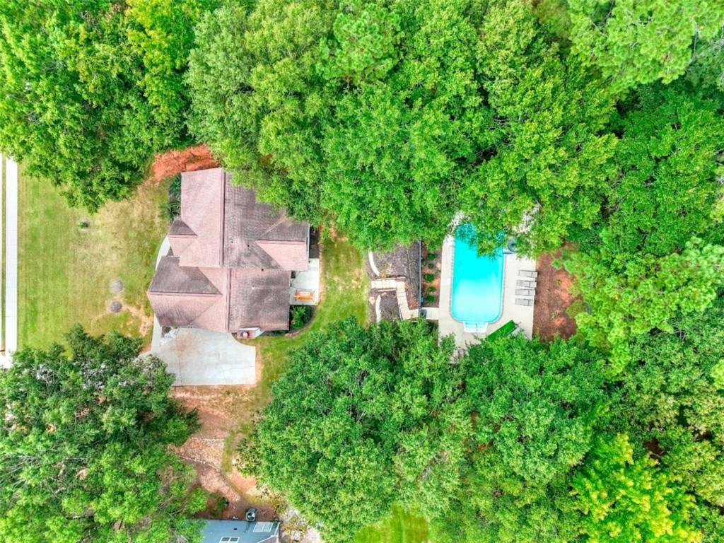 413 Spring Place