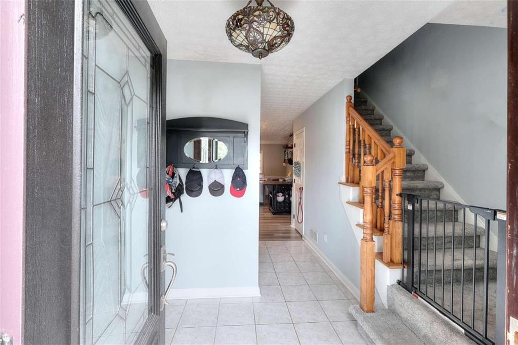 413 Spring Place