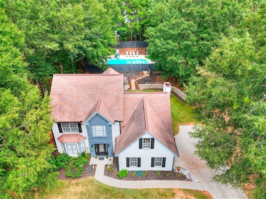 413 Spring Place