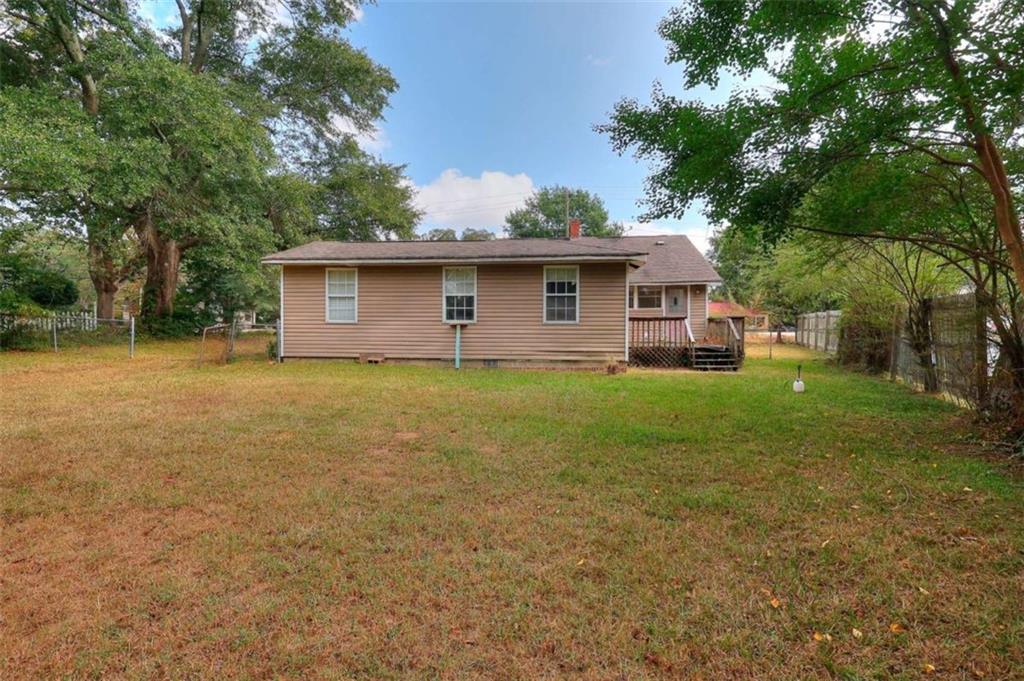 487 N Cherokee Road N