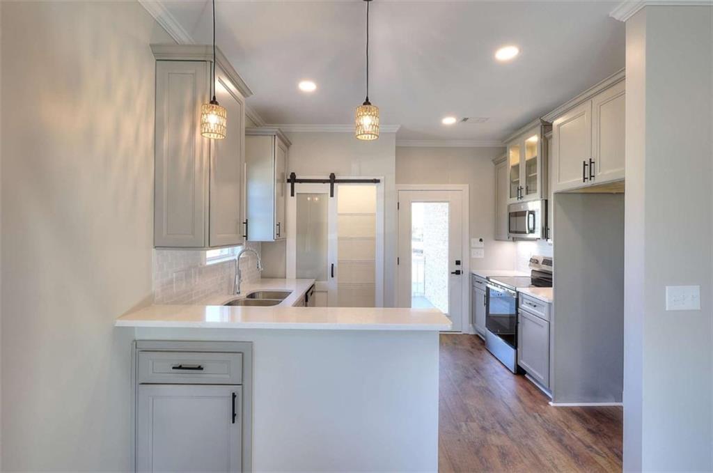 317 S Madison Avenue S