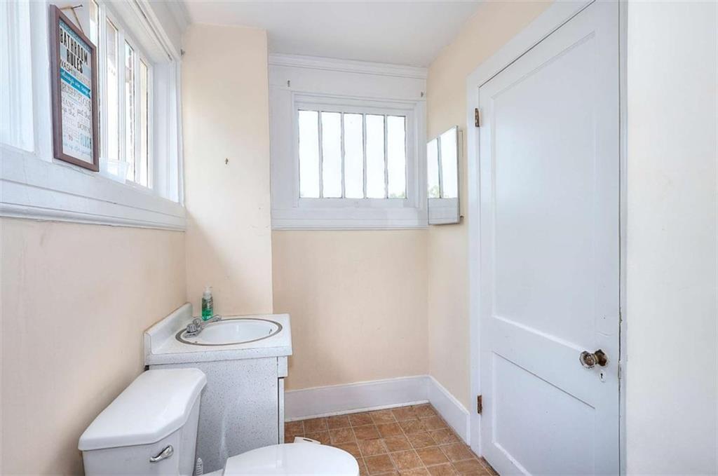 338 N Broad Street N