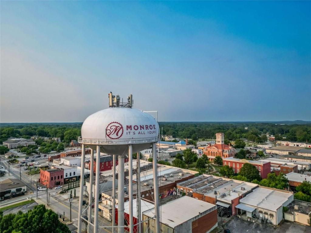 338 N Broad Street N