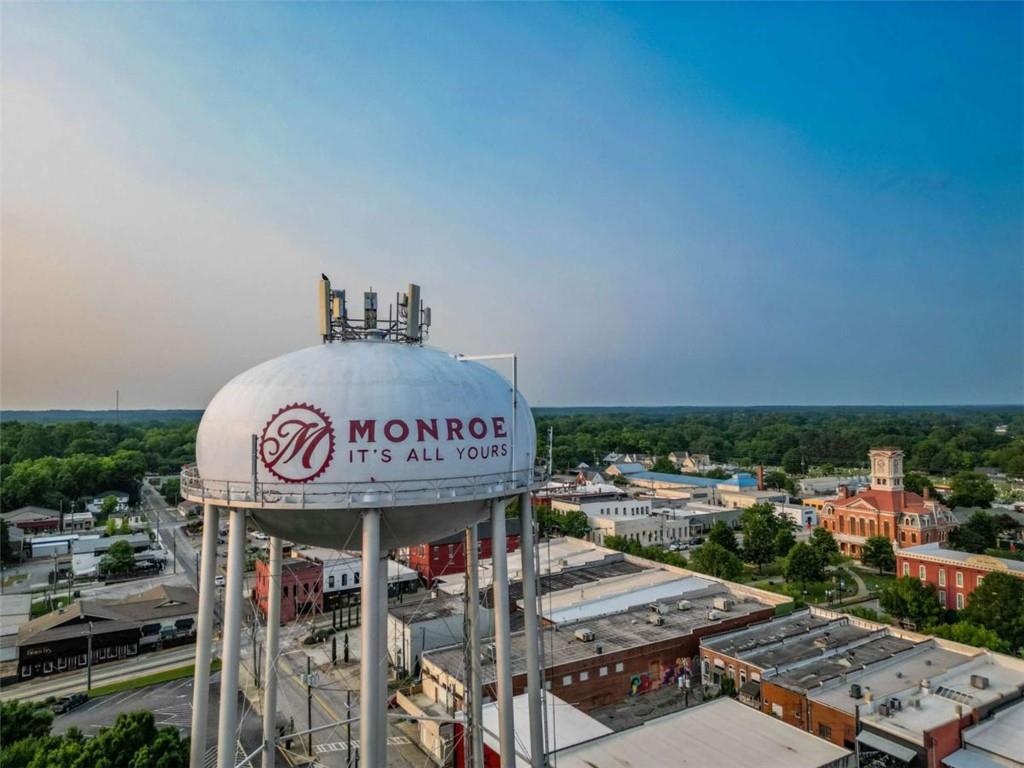 338 N Broad Street N