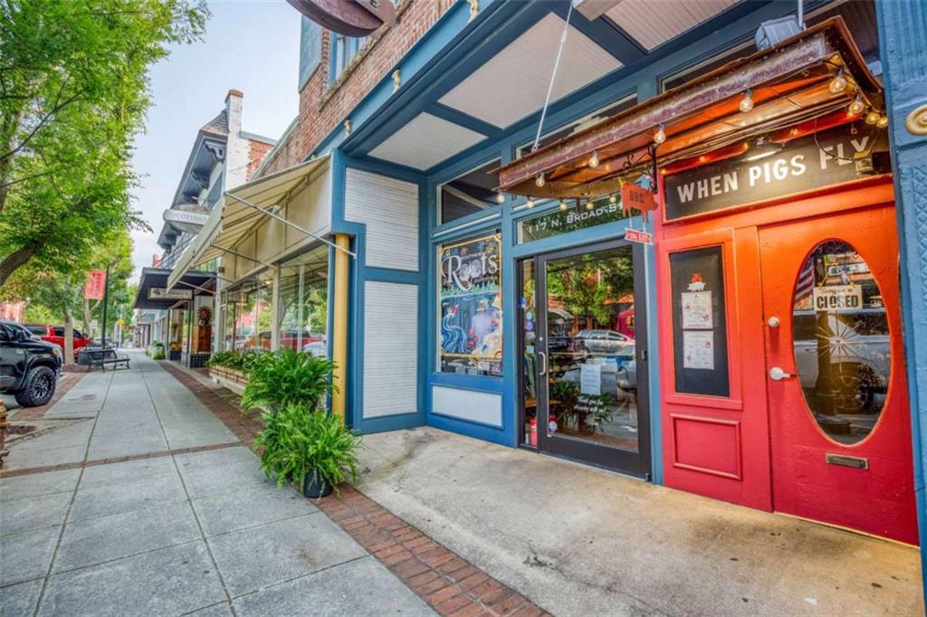 338 N Broad Street N