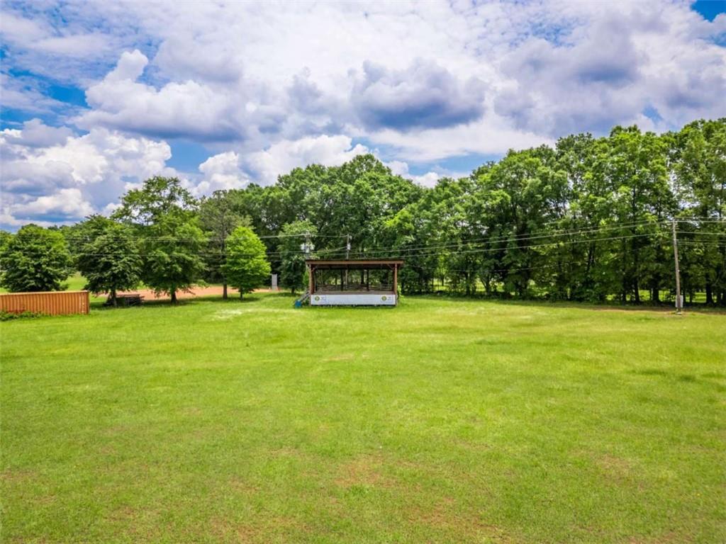 1320 E Church Street E