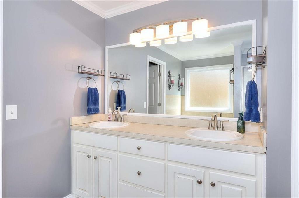 324 Heatherwood Drive