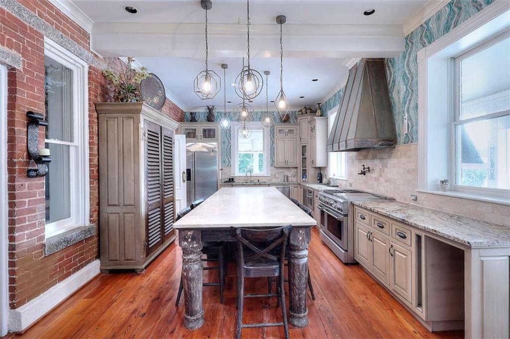 2204 Monticello Street