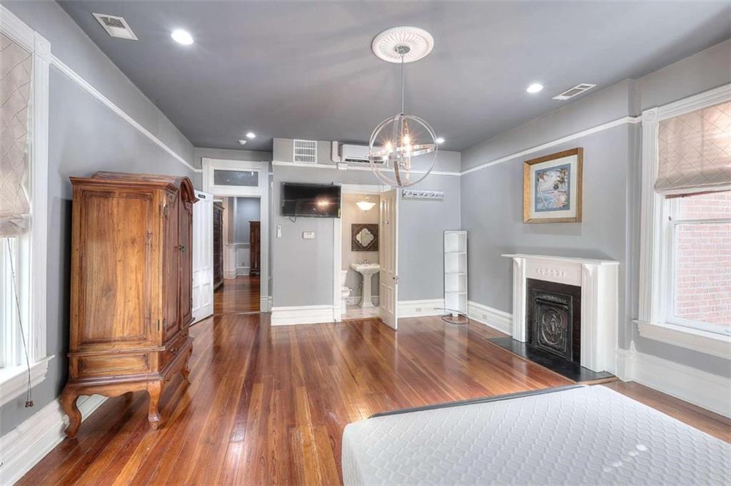 2204 Monticello Street