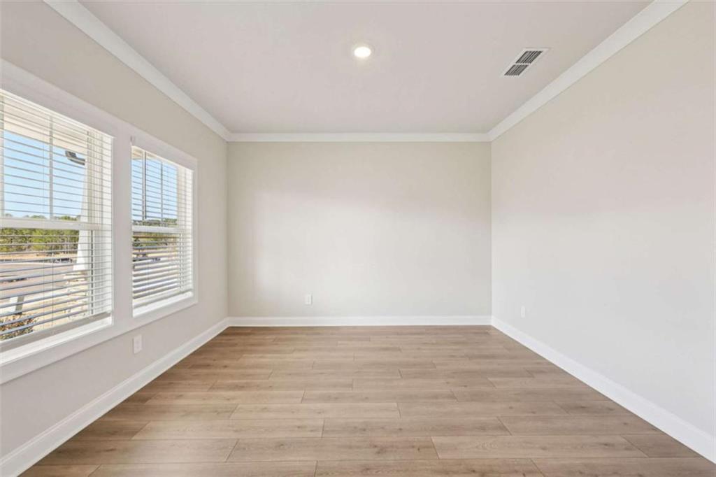 1292 Orwell Lane