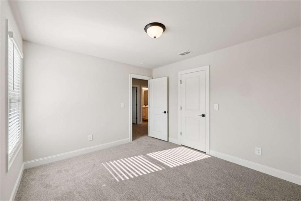 1292 Orwell Lane