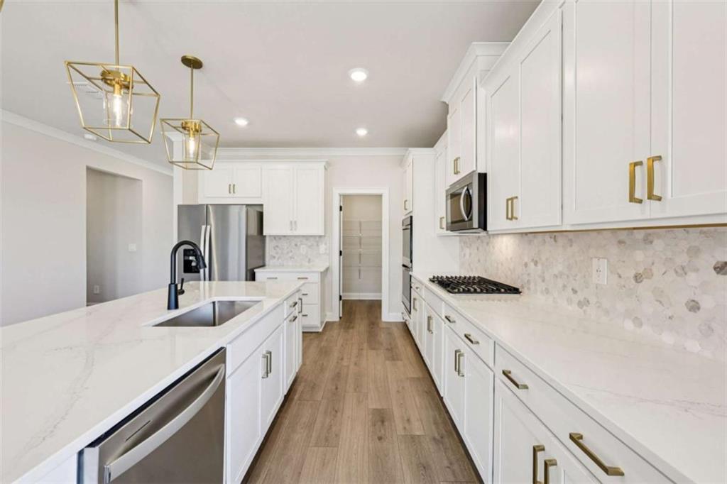 1292 Orwell Lane