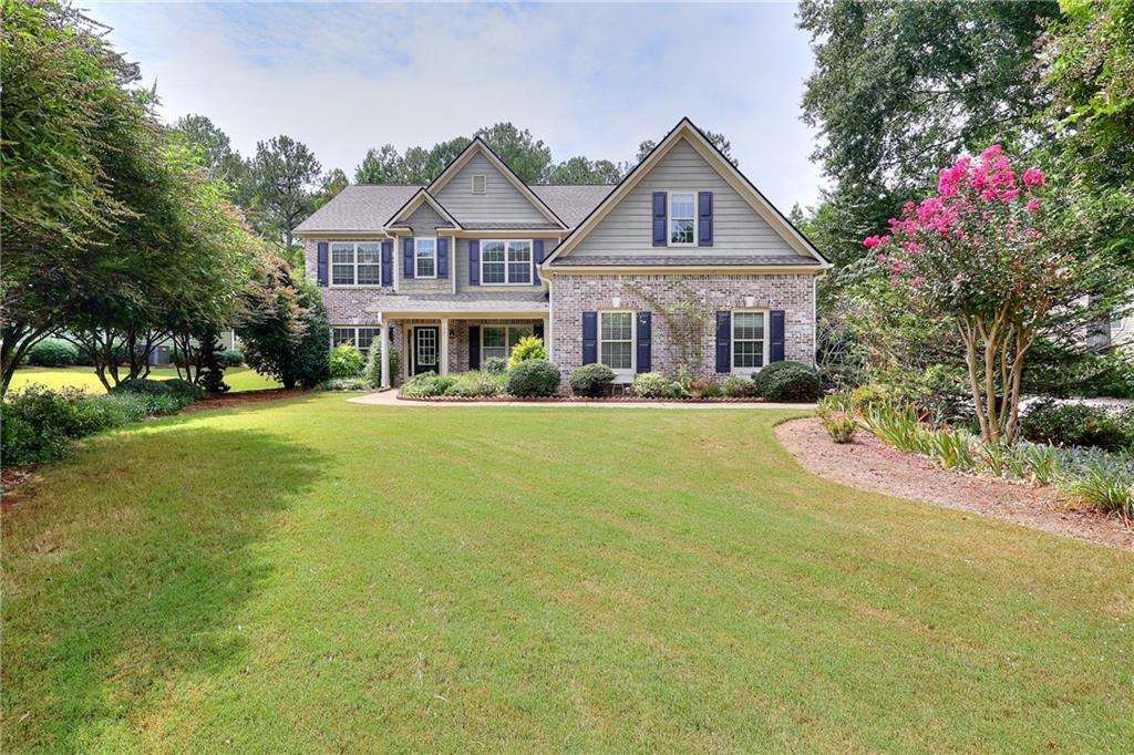 1718 Lakeland Lane