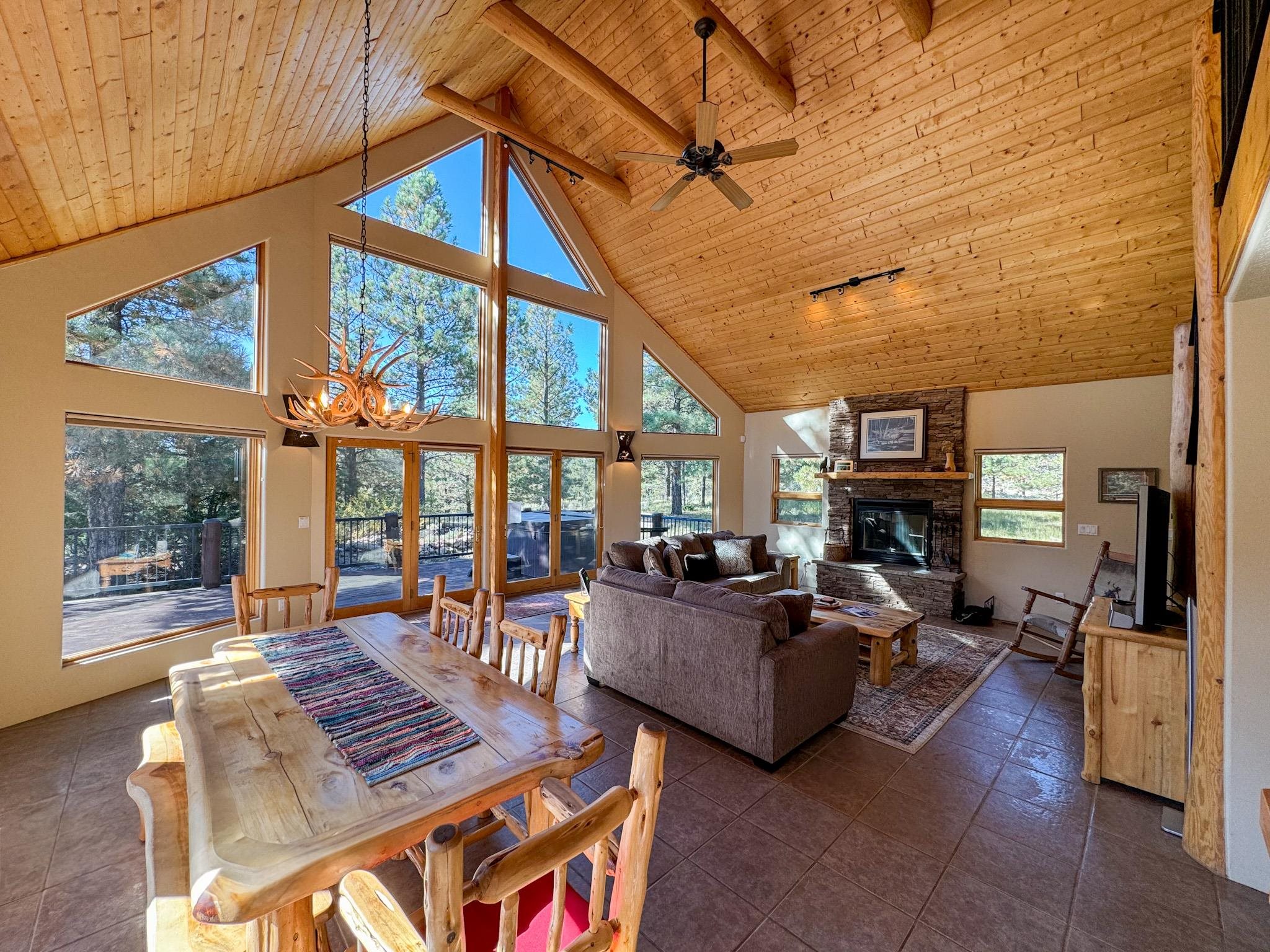 50 San Mateo Dr