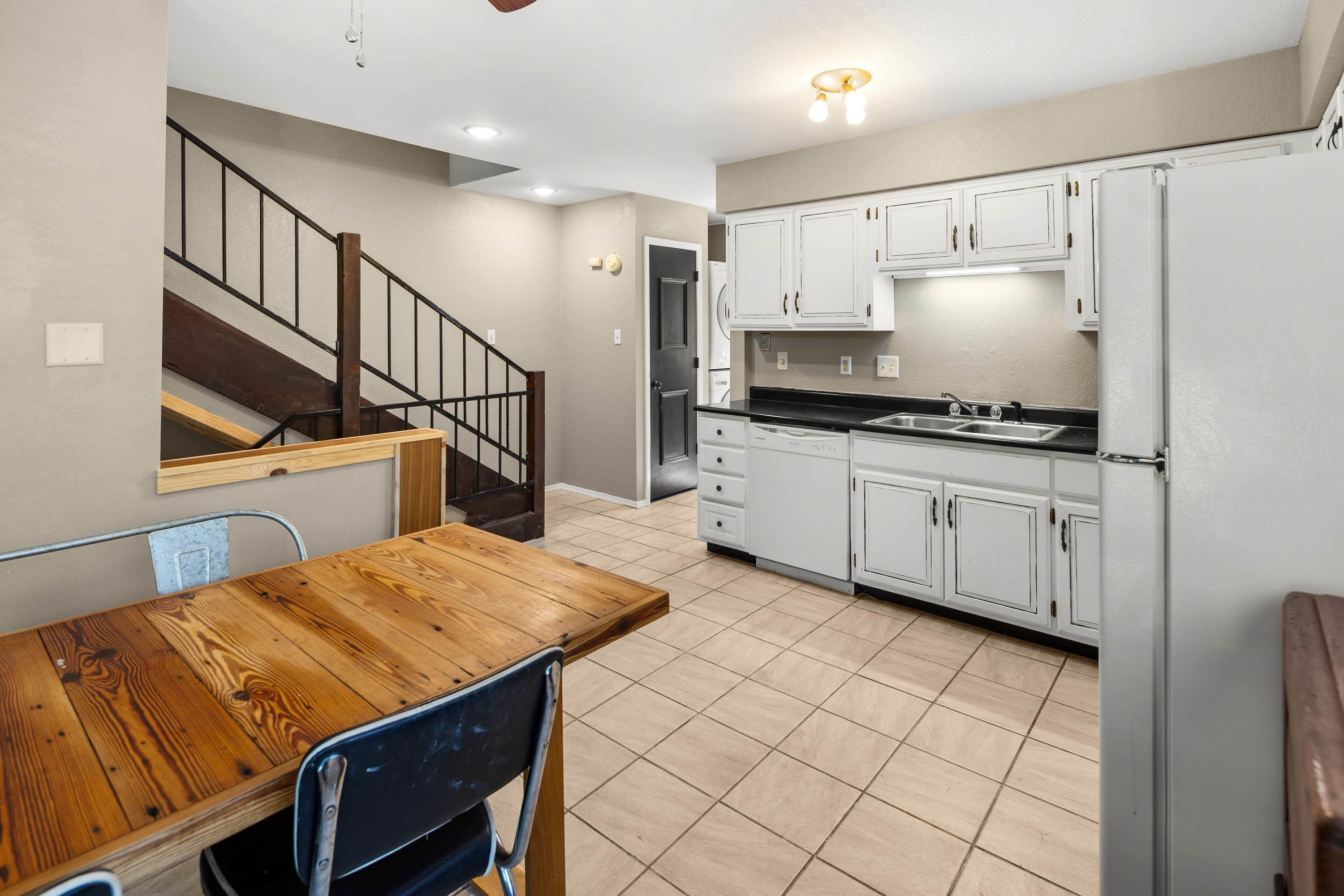 50 Vail Ave 4 1 Unit: 4-1