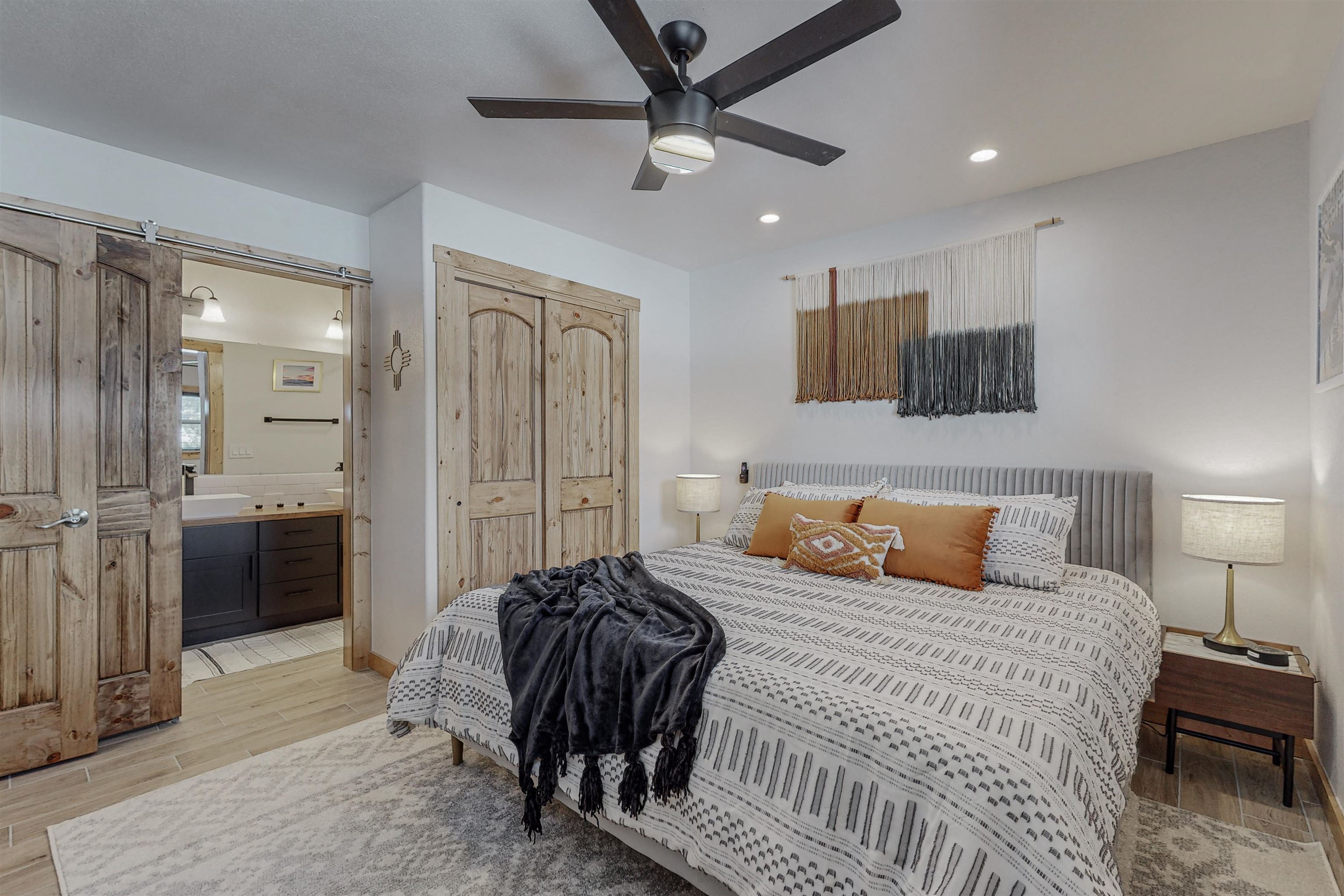 3465 Mountain View Blvd Unit: 6B