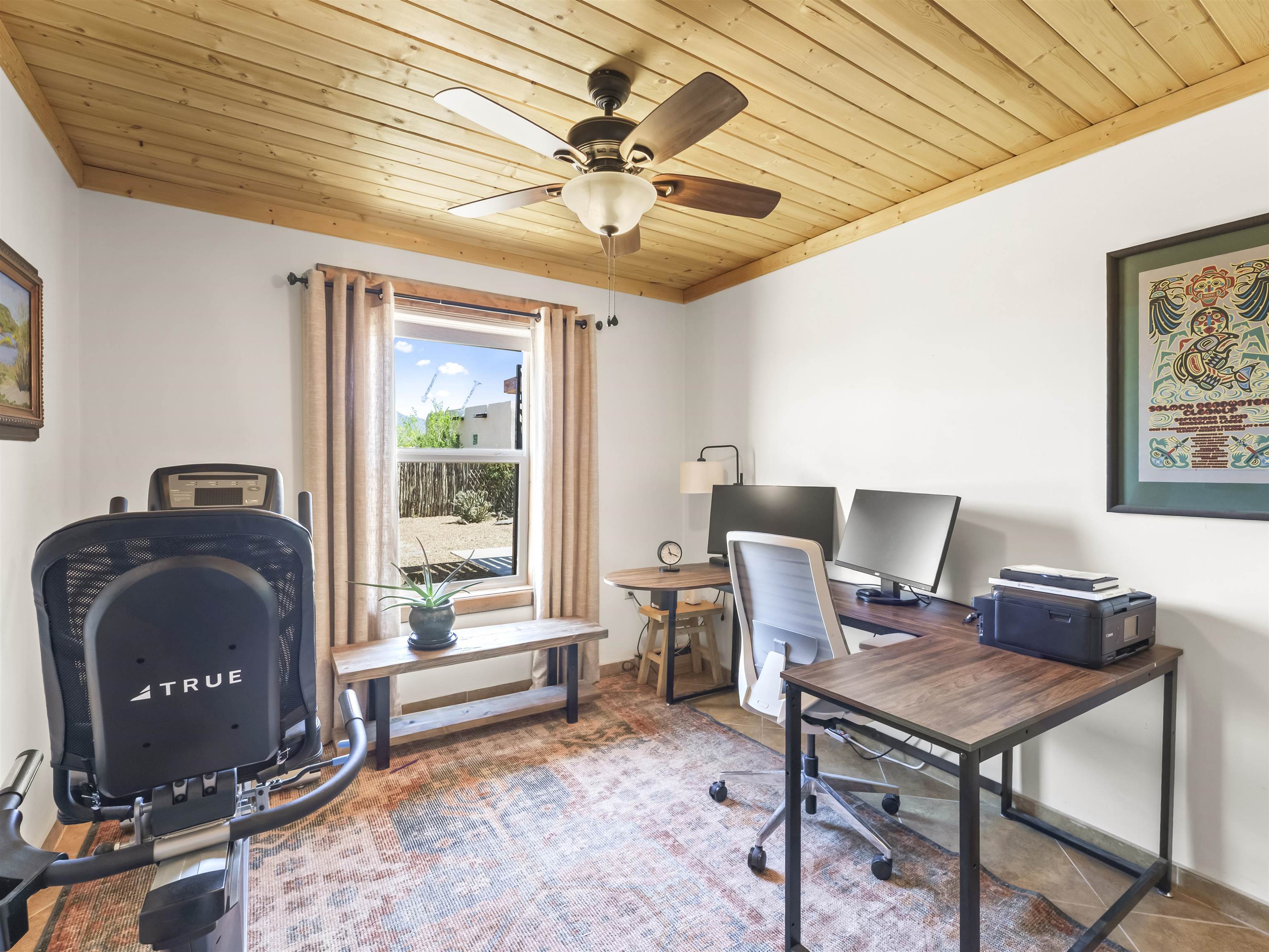 211 Las Olas Dr