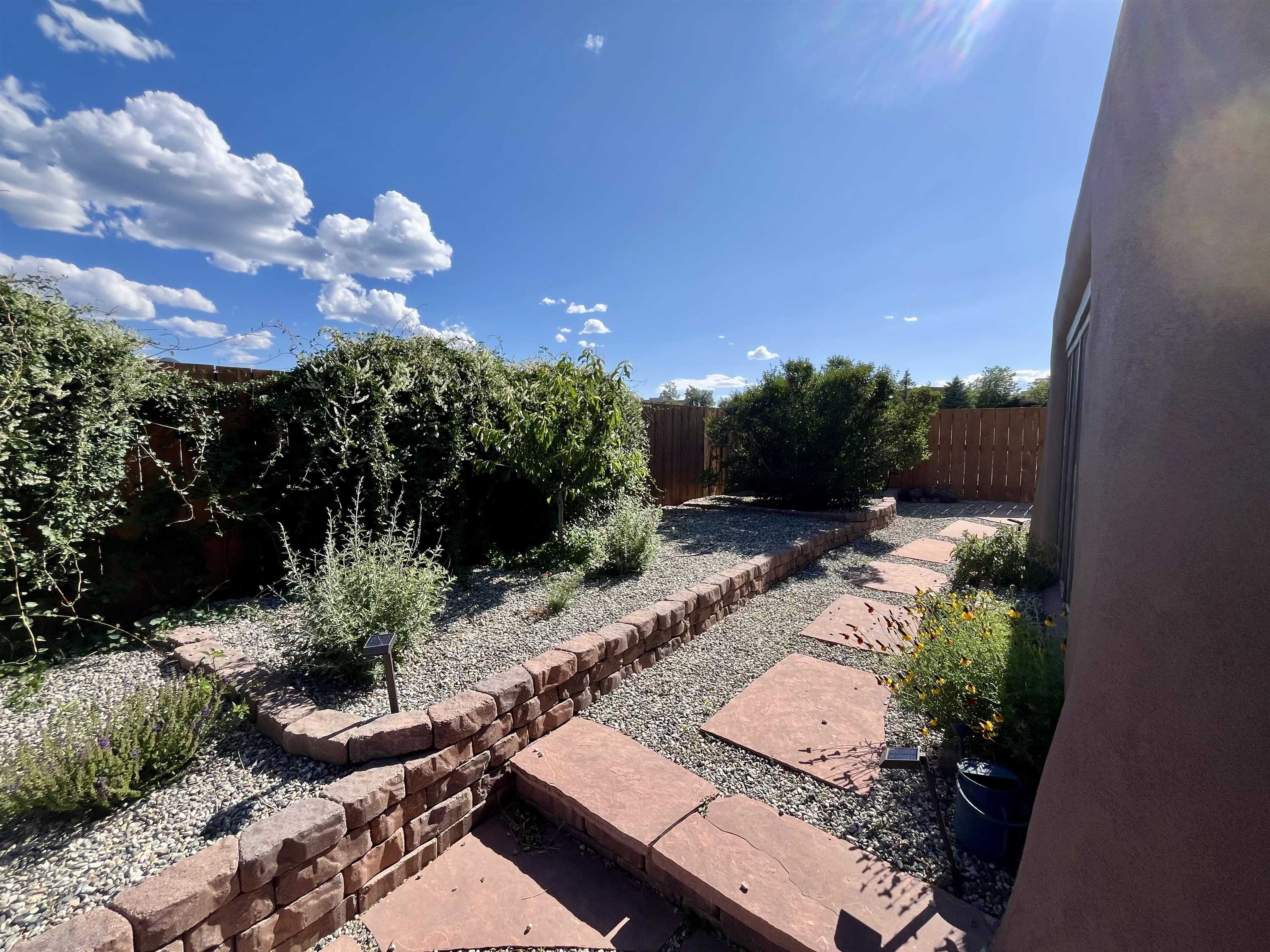 55 Vista Linda Rd