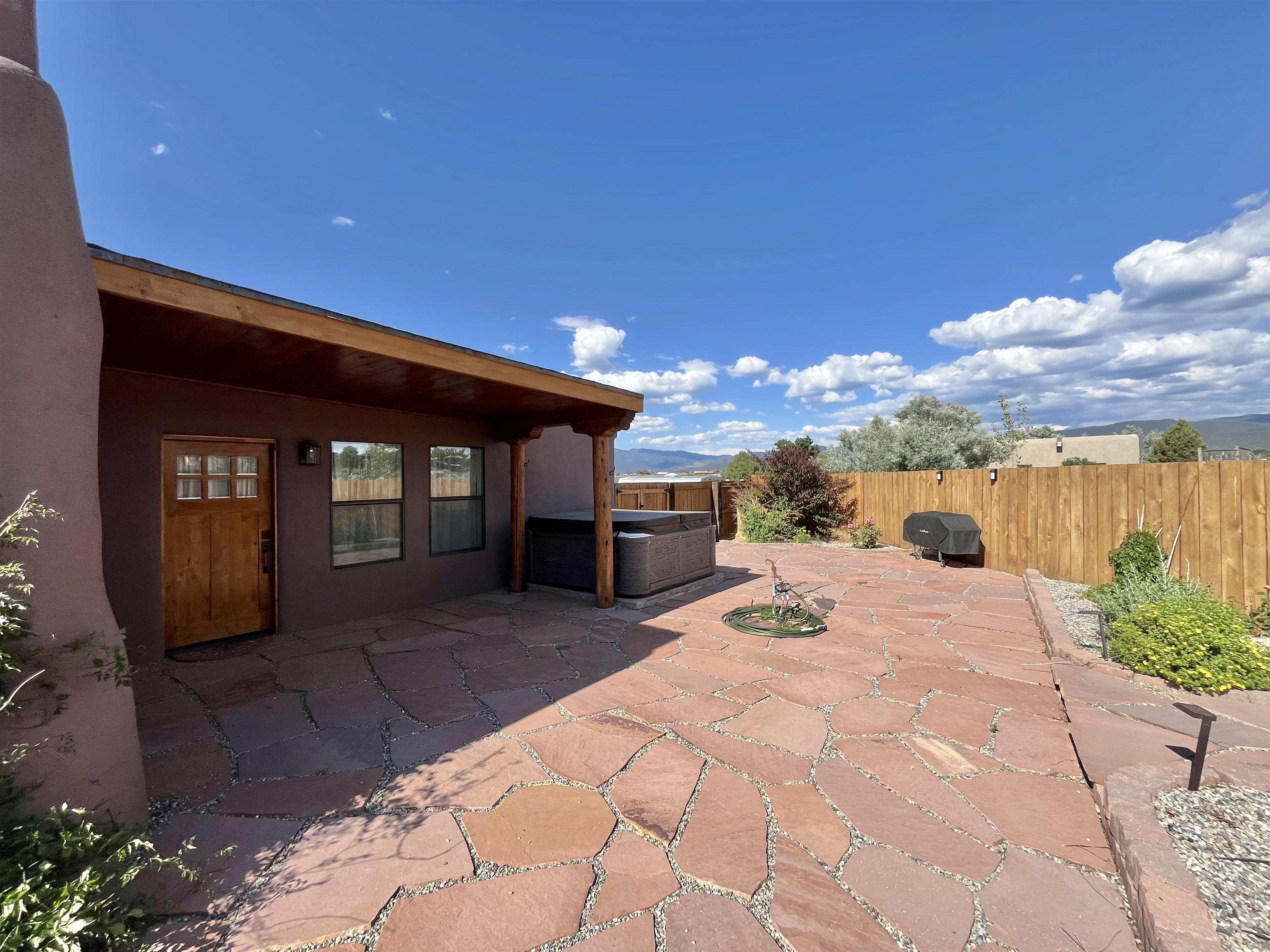 55 Vista Linda Rd