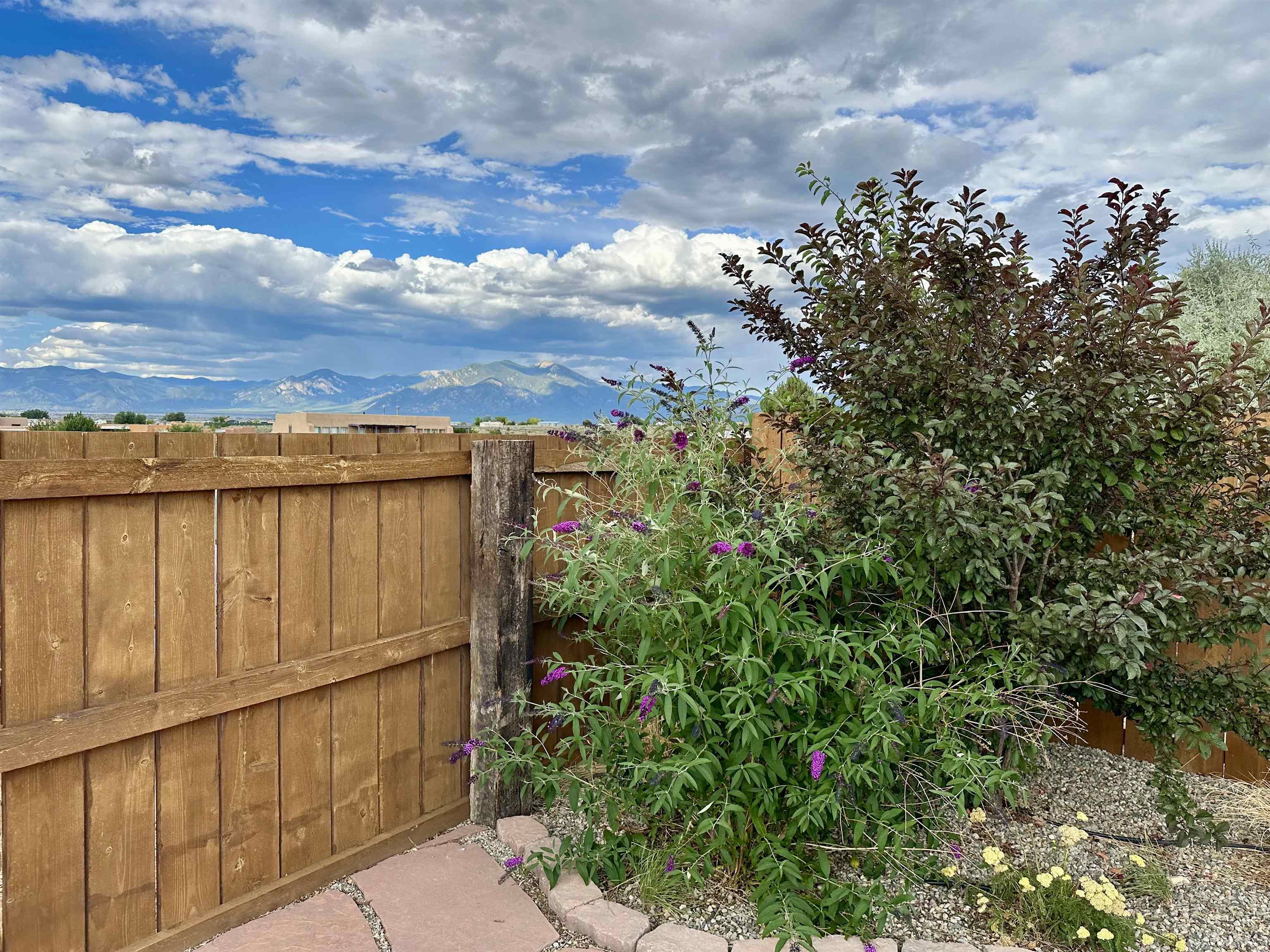 55 Vista Linda Rd